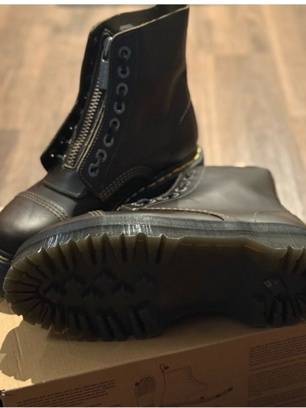 Dr. Martens Sinclair Platform Zip Front Boots Orleans Dark Taupe EU 39 US 8/8.5
